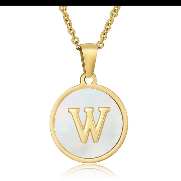 New gold plated stainless steel shell initial necklace - Picture 16 of 16
